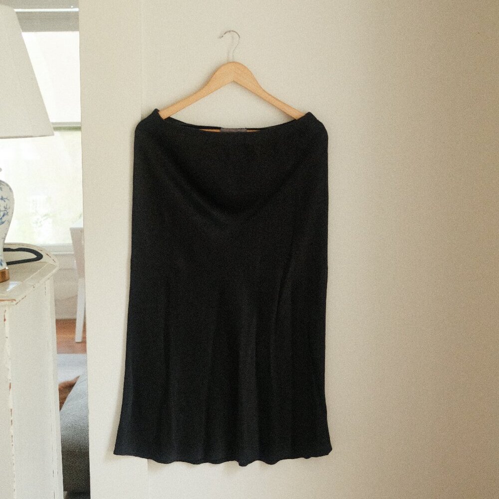 Tilda Slip Skirt — Anthropologie Black • Size M